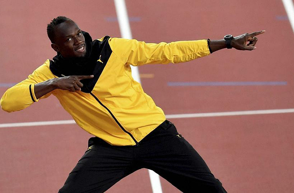 Bolt overwhelmed by unveiling of statue where it all began | Reuters